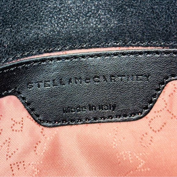 Stella McCartney: Pearl Shimmer Vegan Leather Falabella Crossbody Clutch Bag - Picture 16 of 16